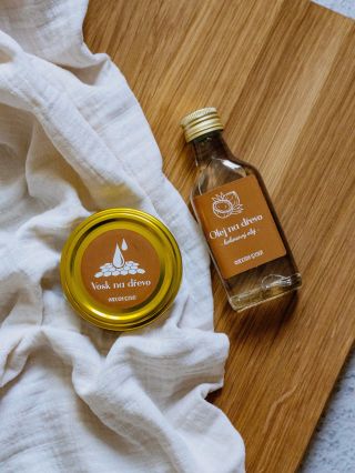 ❓FAQ: Můžu na ošetření dřeva použít kokosový olej z DM? Často se mě ptáte, jaký je rozdíl mezi kokosovým olejem z drogerie...