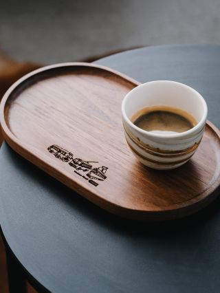 ❋ Klient: Městské dopravní podniky Plzeň ✦ Zakázka: Vánoční dárky pro zaměstnance & partnery • 150 ks ořechových prkének...